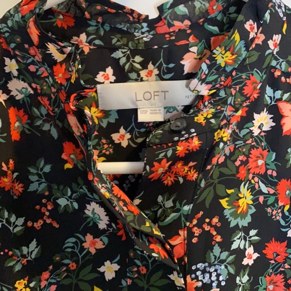 Flutter-Sleeve Shell Top - Picture 3 of 3